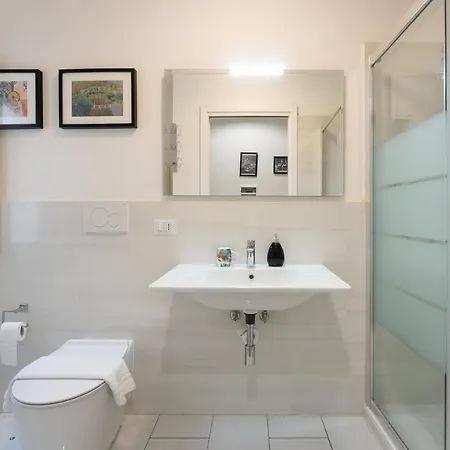 Casa Faenza At Most Historical Center With Lift !!! Guest house